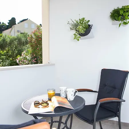 Moderna Lapad Апартаменты *