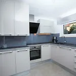 Moderna Lapad Дубровник